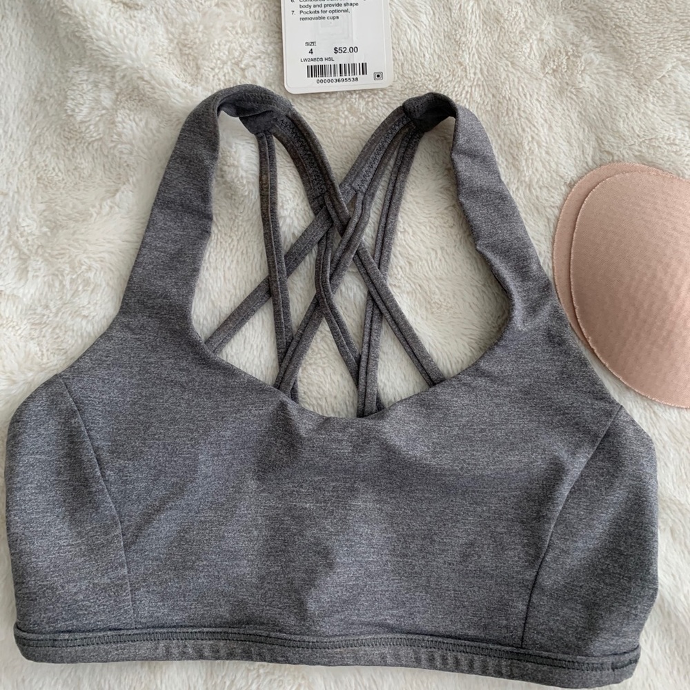 Lululemon Free to be tranquil bra size 4